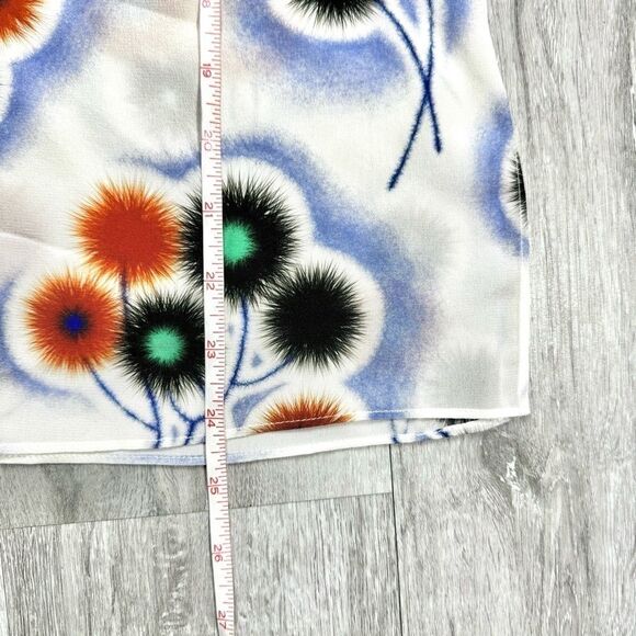 100% Silk Floral Blouse 2 - Picture 6 of 8